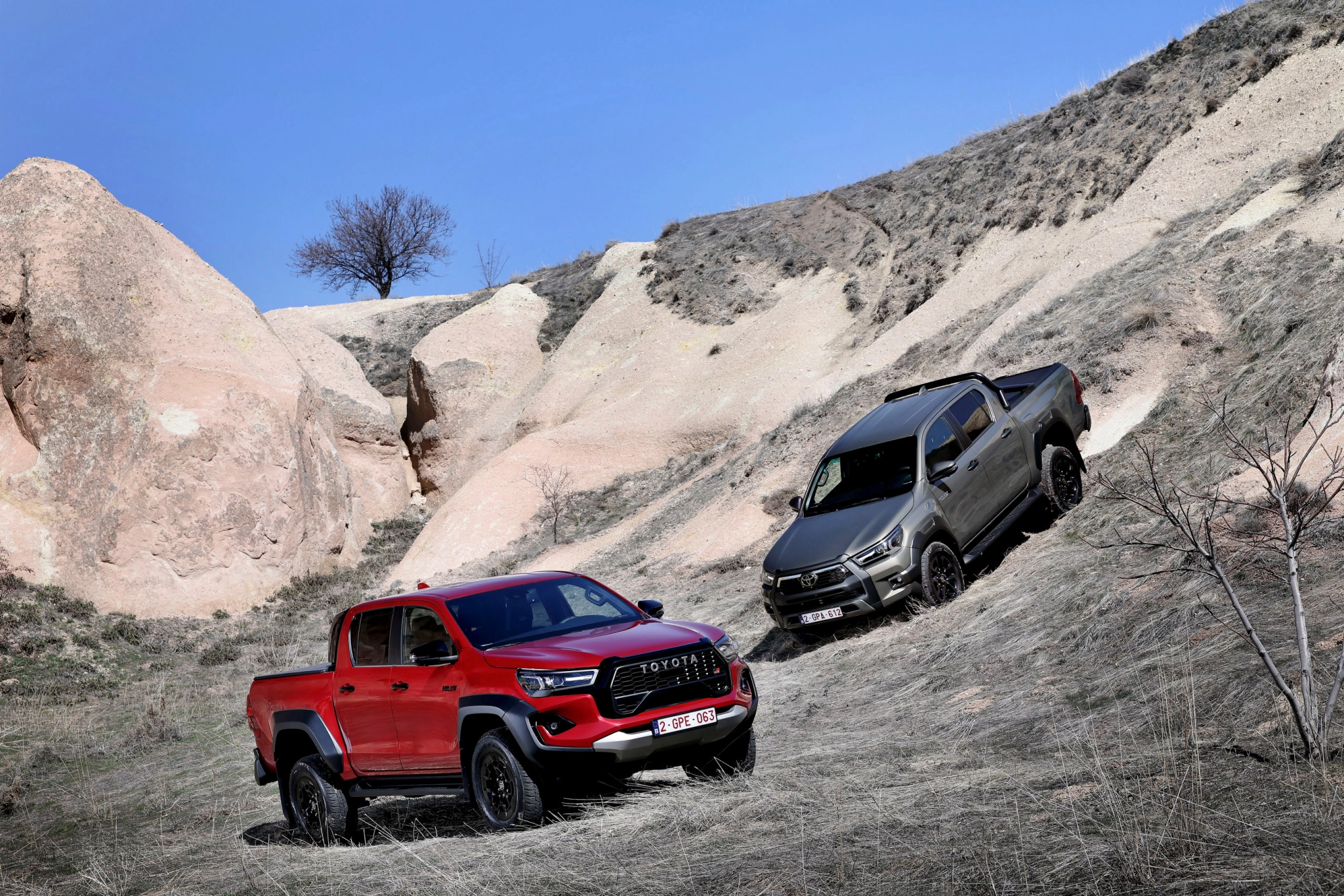 2025 Hilux  Combo  001